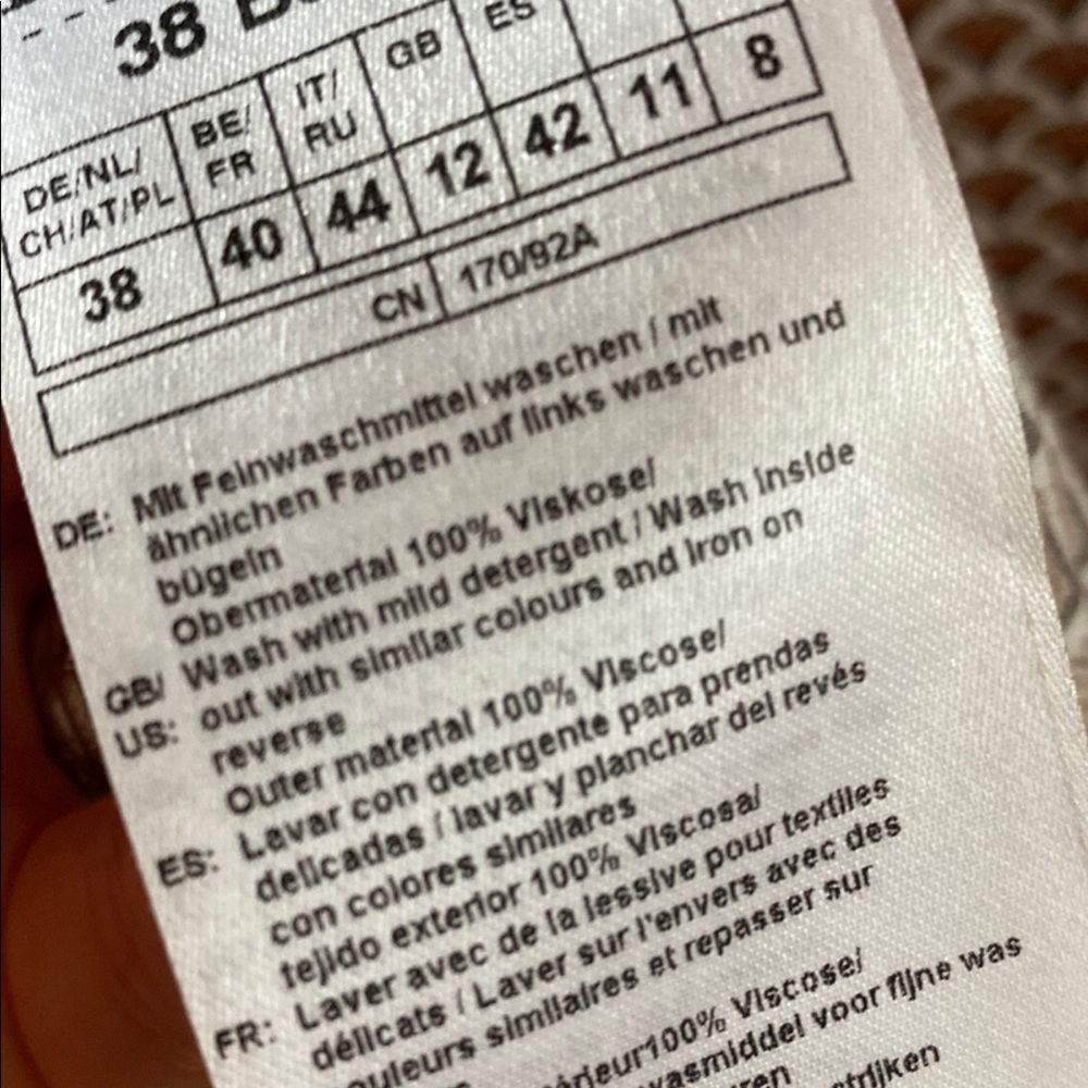 Gerry Weber Edition Silky Patterned Cuffed Sleeve… - image 7